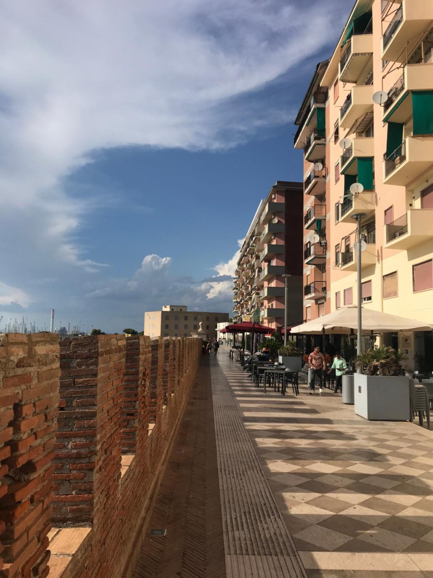Hotel Sweet Dreams Civitavecchia Exterior foto